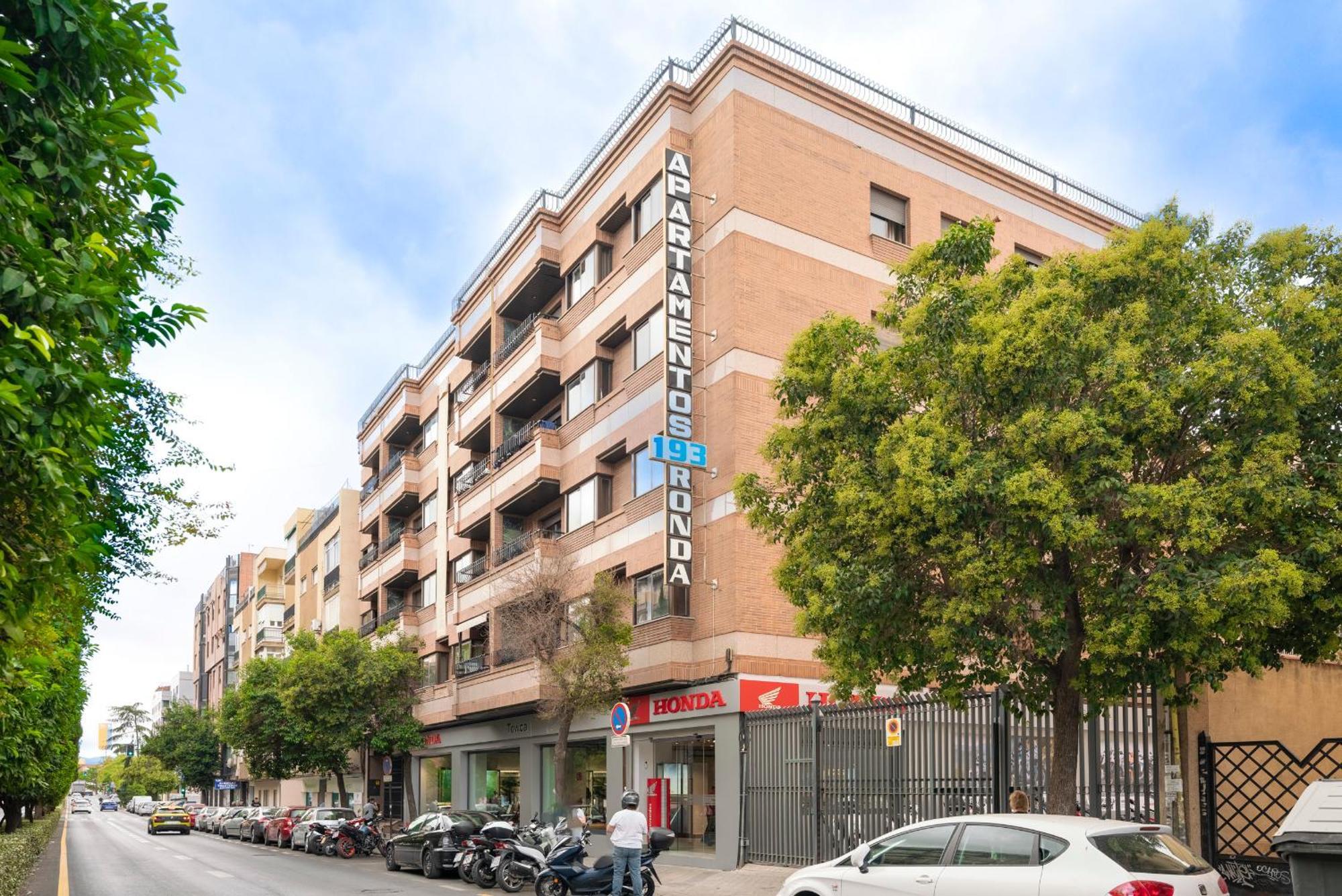 Ronda Suites 193 Junto A Hospitales Y Cerca Centro Con Parking Gratis Granada Exterior photo